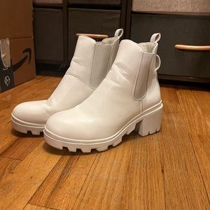 White doc knock offs/ 8 1/2